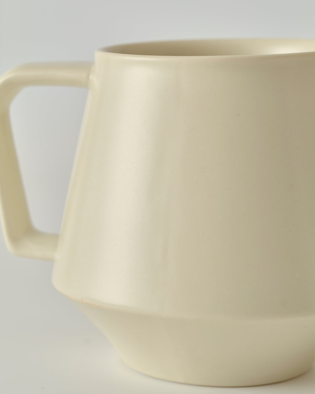 39 Arita Mug